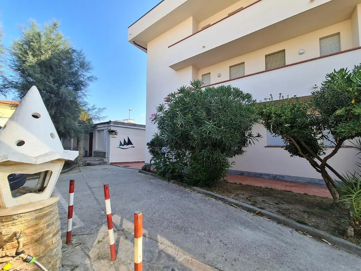 Caravel Appartamentini Lido di Camaiore Feriehus