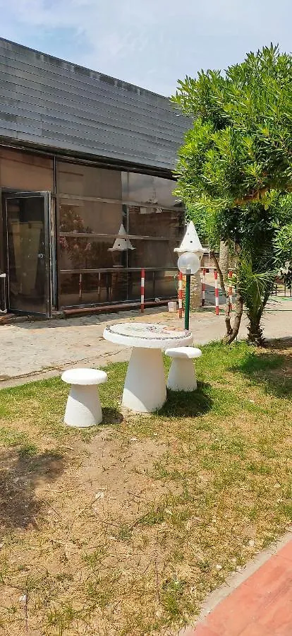 Caravel Appartamentini Lido di Camaiore Feriehus