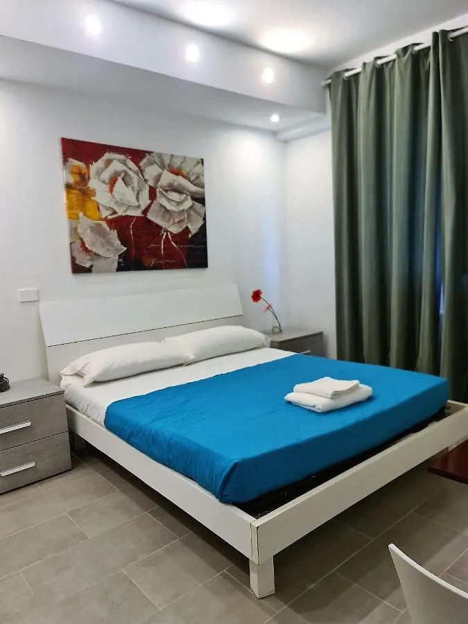 Caravel Appartamentini Lido di Camaiore Feriehus